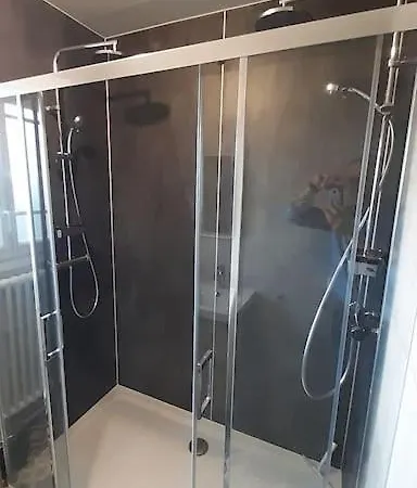 Superbe Bord De Avec Jacuzzi 6 Personnes Hillion